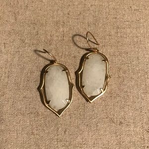 Amala Chandelier Earrings - White/Gold